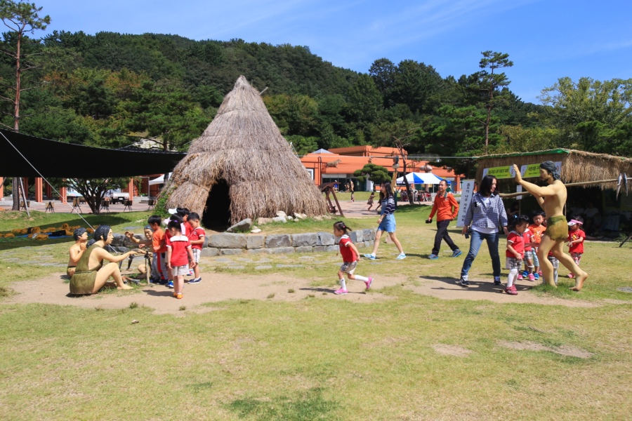 세계 구석기문화가 한곳에 '2016 석장리 세계구석기축제'