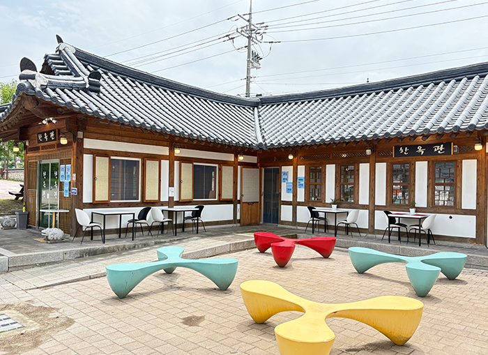 음식&middot;휴게시설2