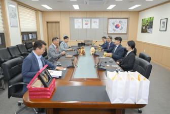 2025년 7월 11일 지역상권 디지털 전환 지원 업무협약식-카카오-상인회 [대백제실] 이미지