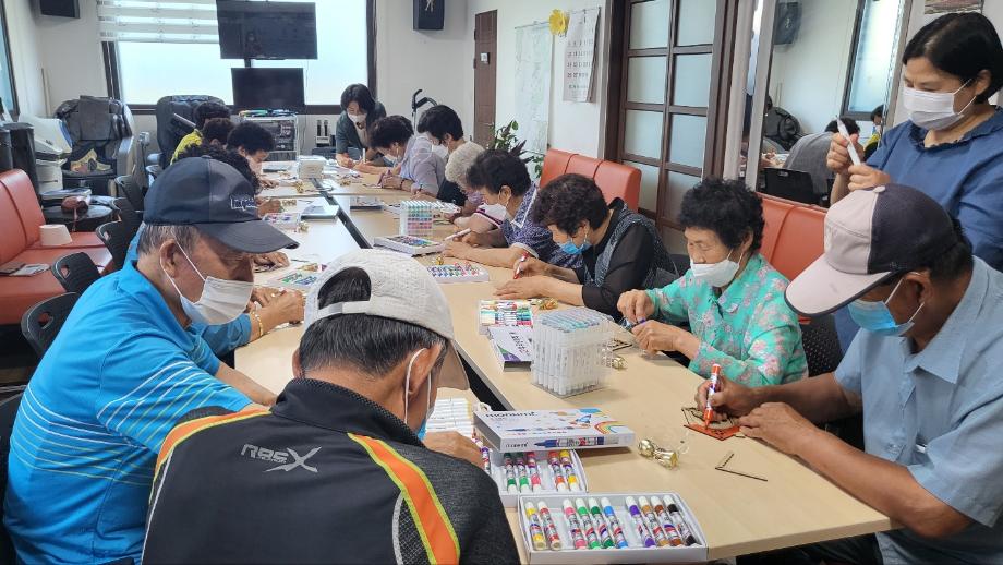 2022 상반기 계룡면평생학습센터 "실버인지그림책놀이터" 이미지