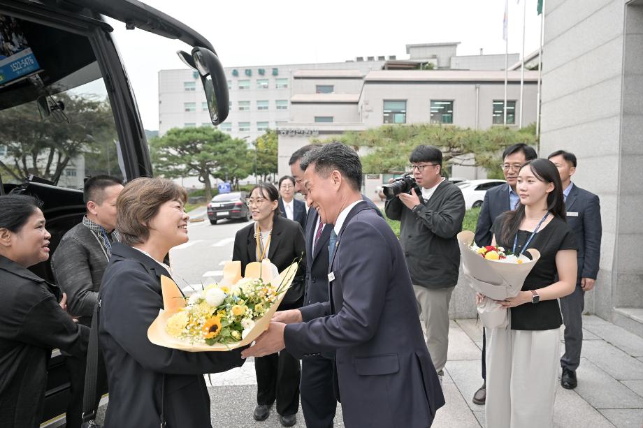 2025년 10월 2일 제71회 백제문화제 초청 국외 자매도시 환영식 이미지