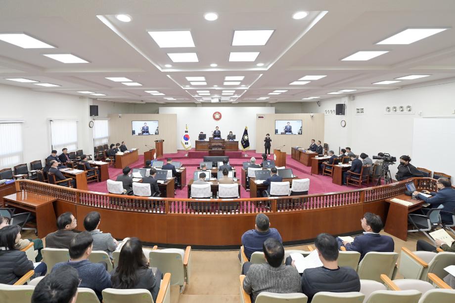 2025년 12월 1일 제262회 공주시의회 제2차 정례회 제3차 본회의 이미지