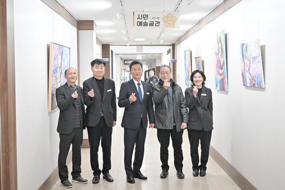 2025년 12월 1일 시민예술공간 팝아트 전시회 관람 이미지